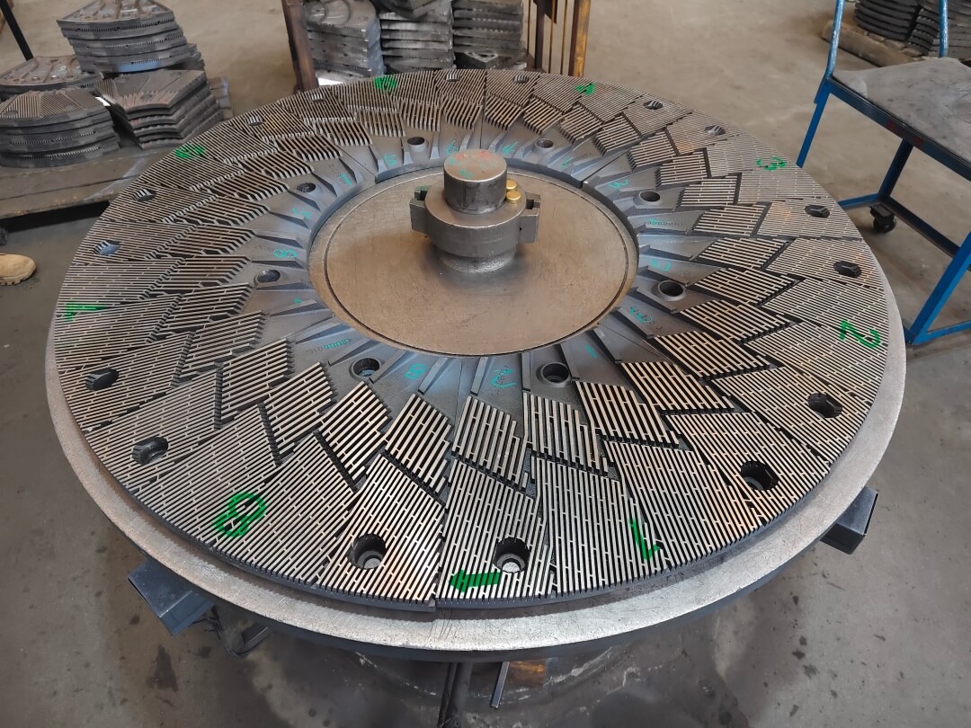 Làm giấy và tấm Pulping Reginer