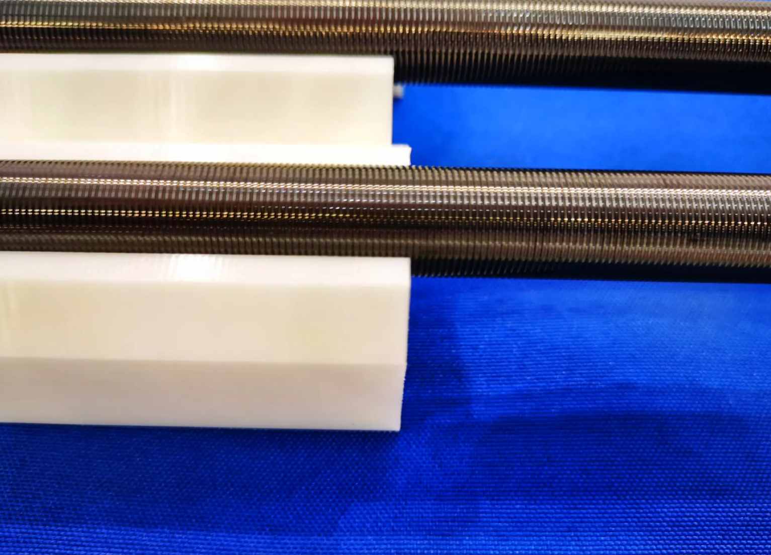 Máy phủ giấy đo thanh giường