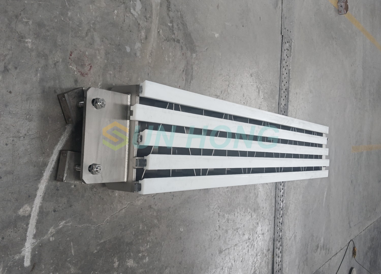 Vỏ mặt không chất khử nước gốm