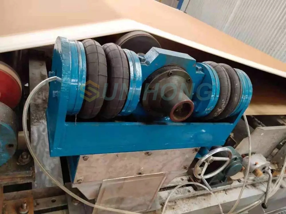 ống thổi kh&iacute; tr&ecirc;n vải nỉ v&agrave; vải