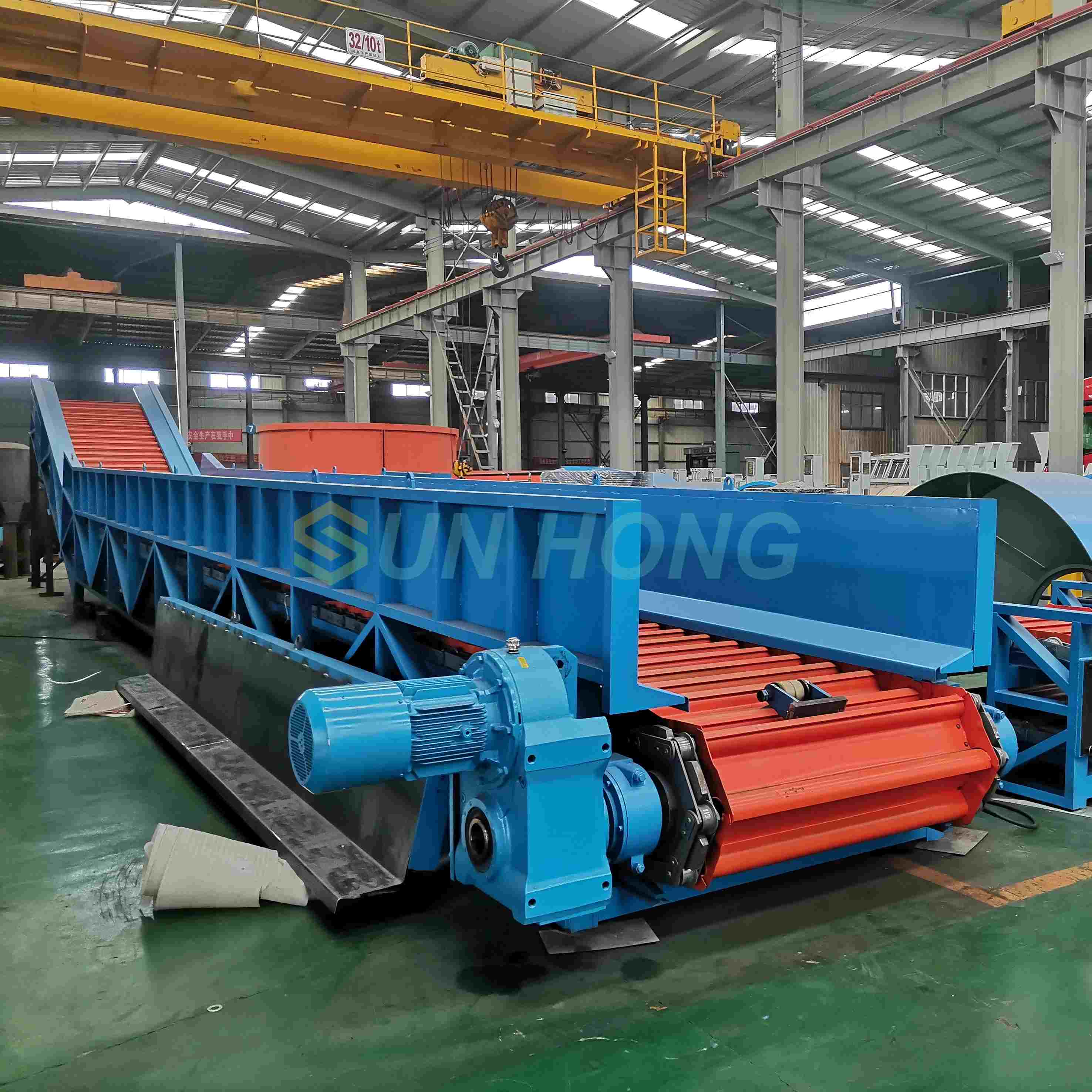 Băng tải chuỗi chuyển bột giấy chất thải