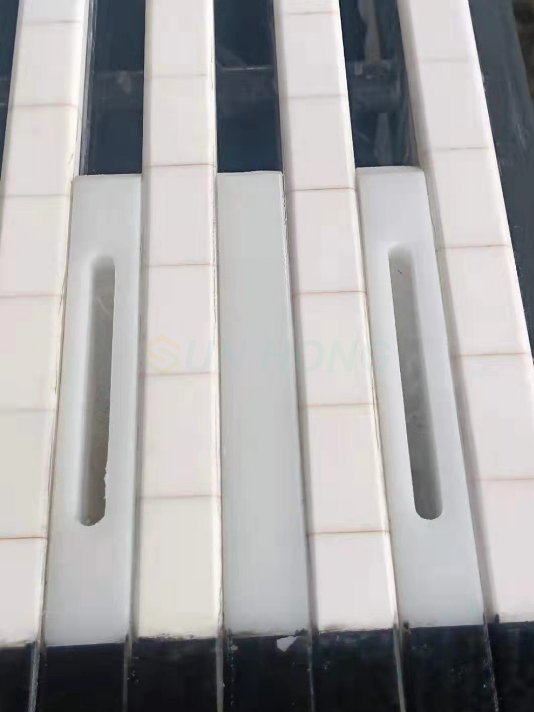 nắp hộp h&uacute;t bằng gốm