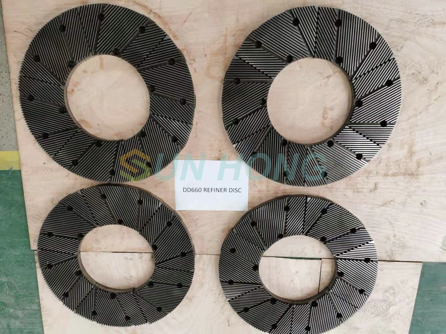 Tấm bột giấy làm hình nón