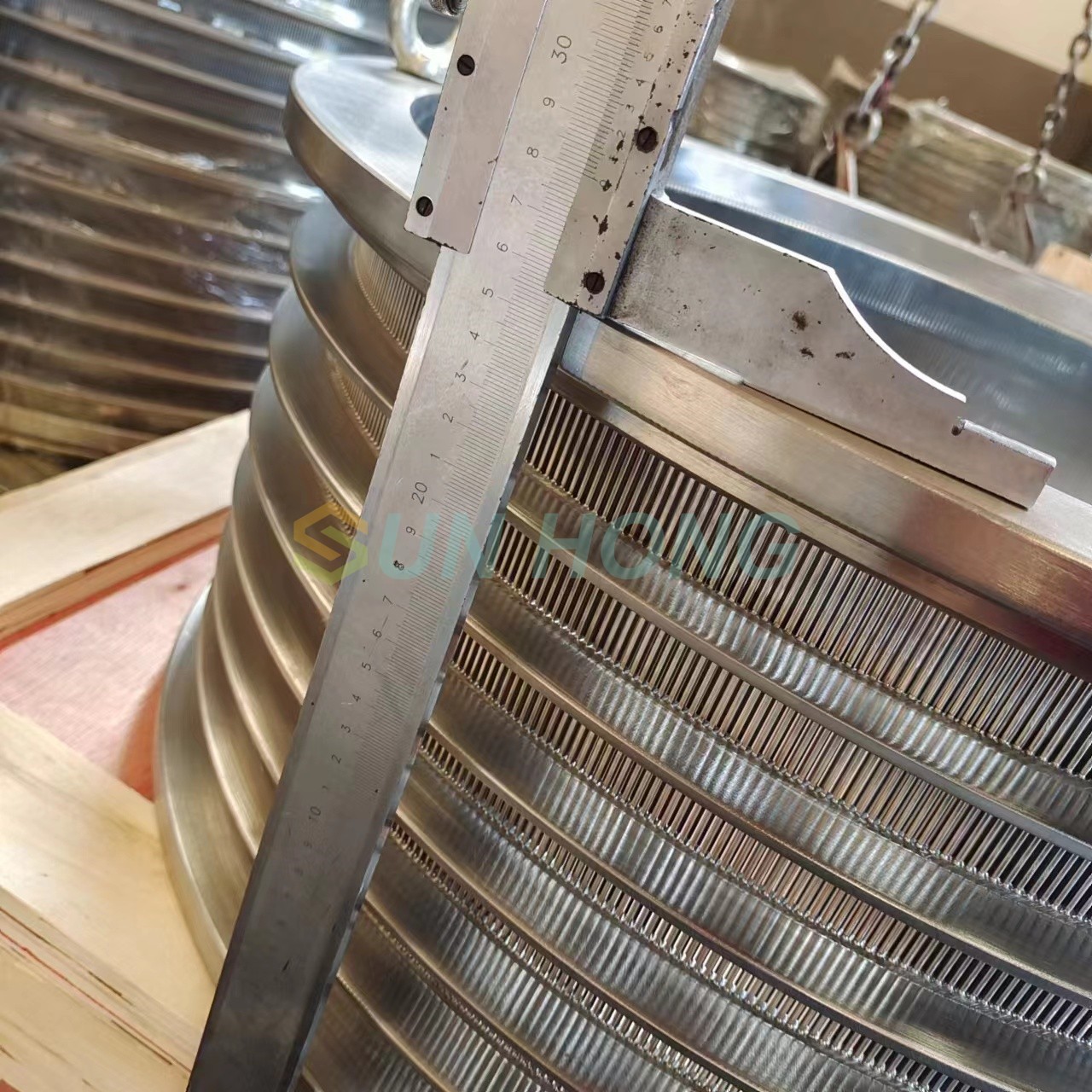 Giấy bột giấy lọc dòng chảy ra màn hình áp suất khe