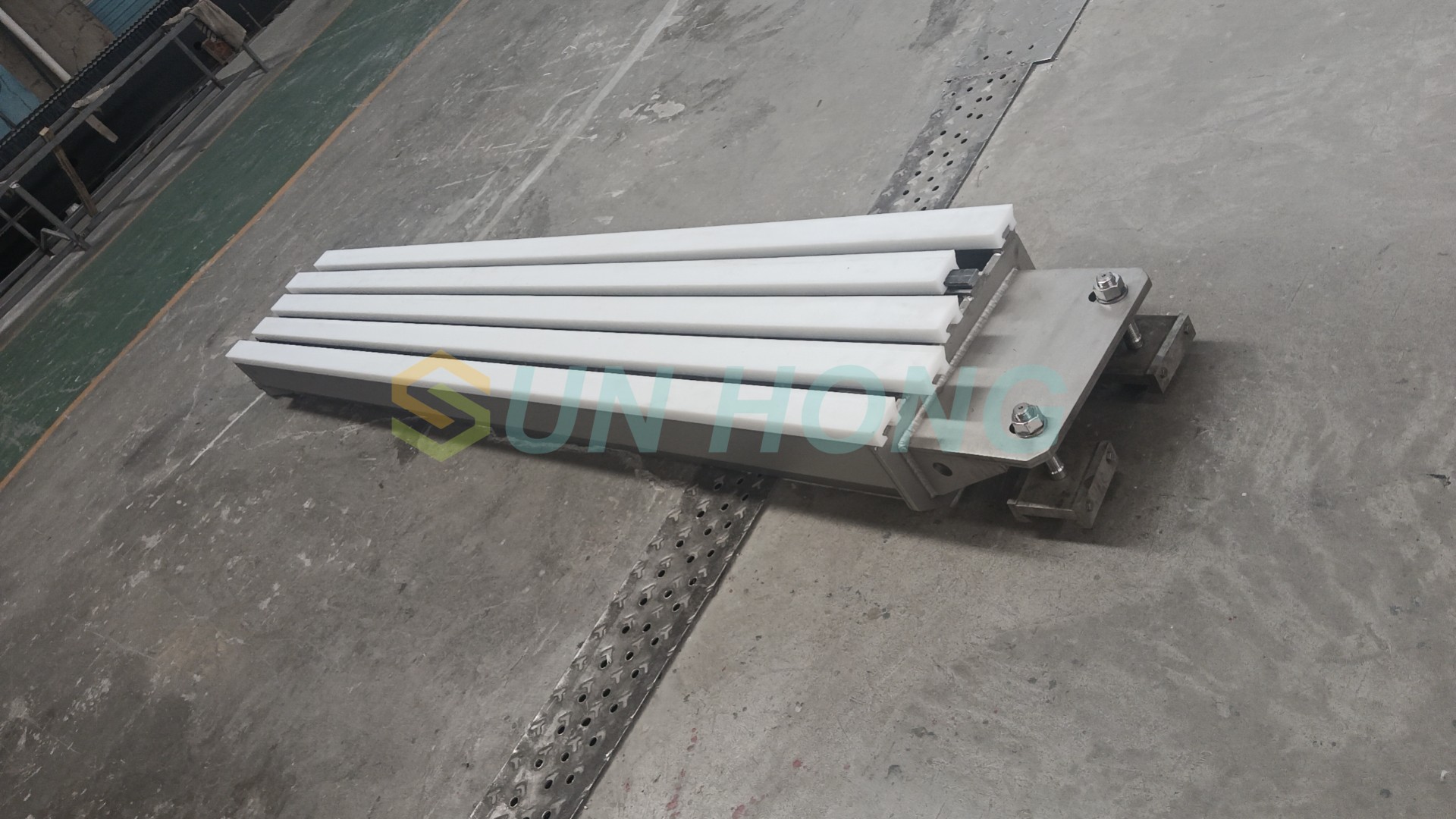 Vỏ mặt không chất khử nước gốm