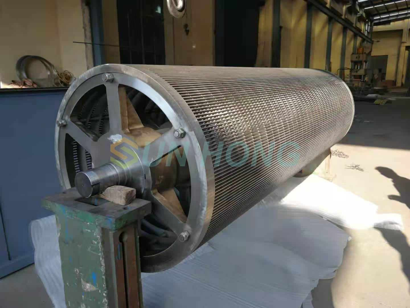 Khuôn xi lanh máy giấy