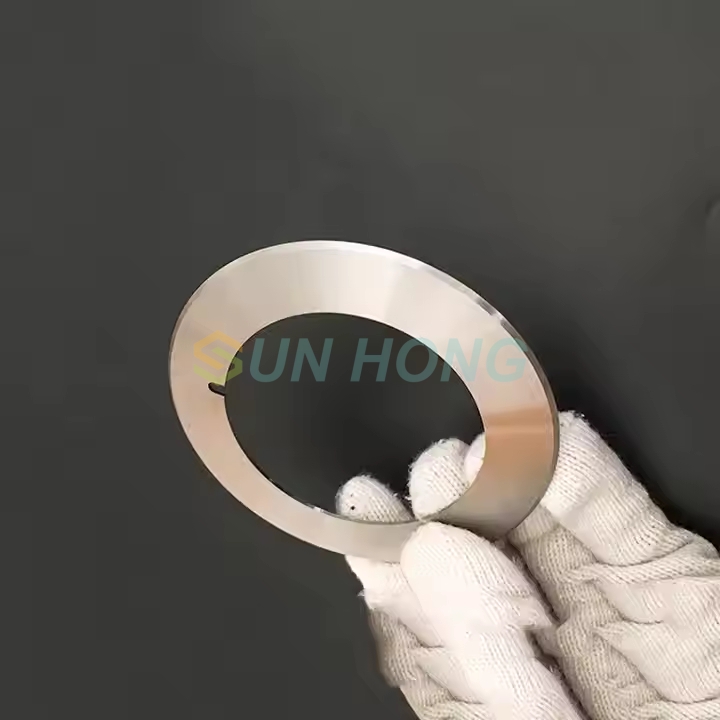 Máy giữ máy giữ lưỡi dao dưới đáy của máy