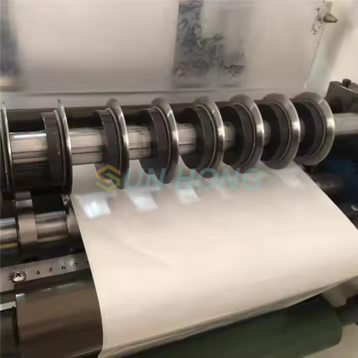 Máy giữ máy giữ lưỡi dao dưới đáy của máy