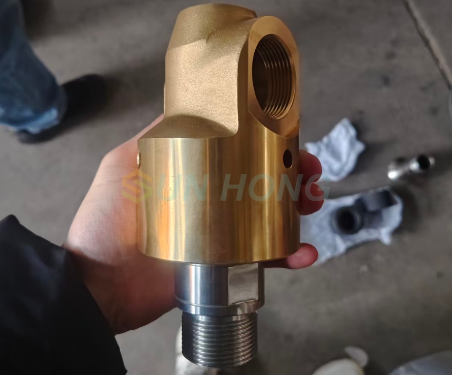 Khớp quay nước lạnh