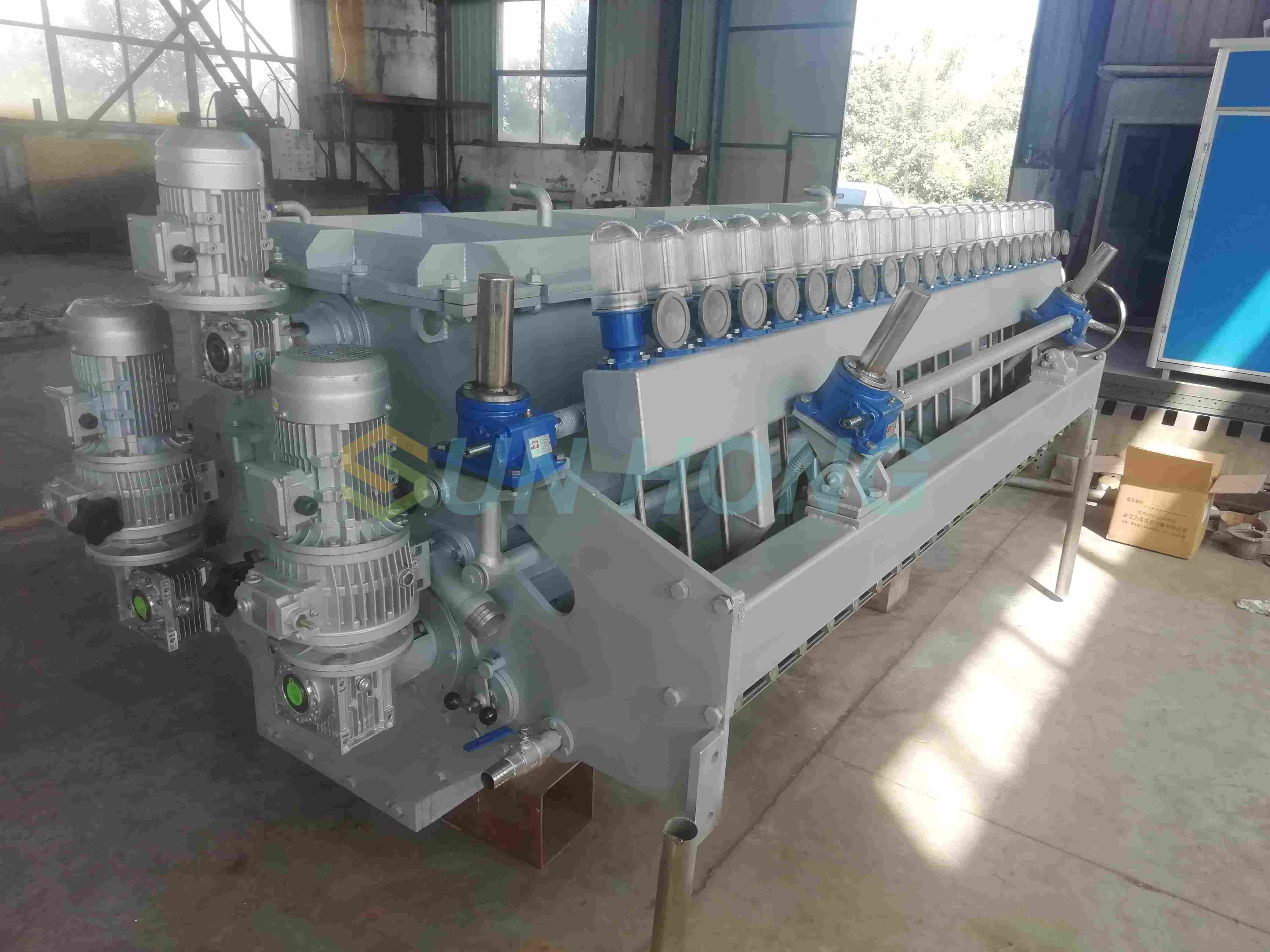 MÁY MÁY MÁY MÁY AIR BIỂN ĐẦU