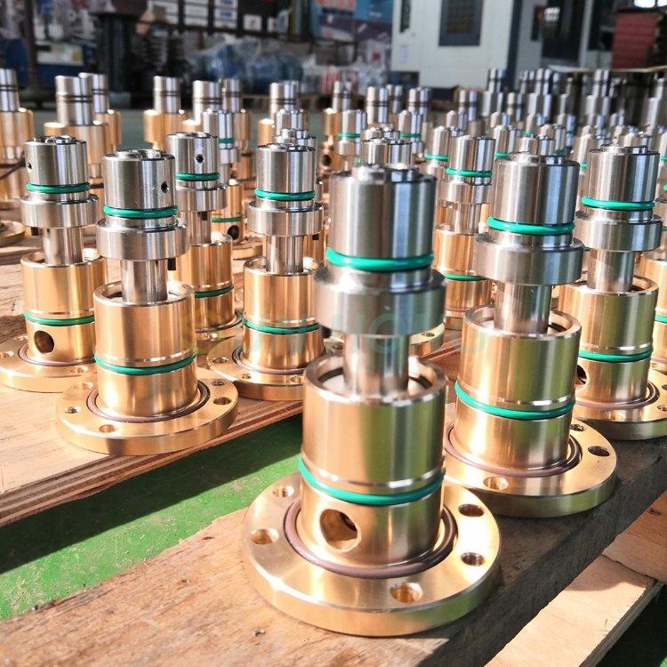 Khớp quay cho máy đúc liên tục