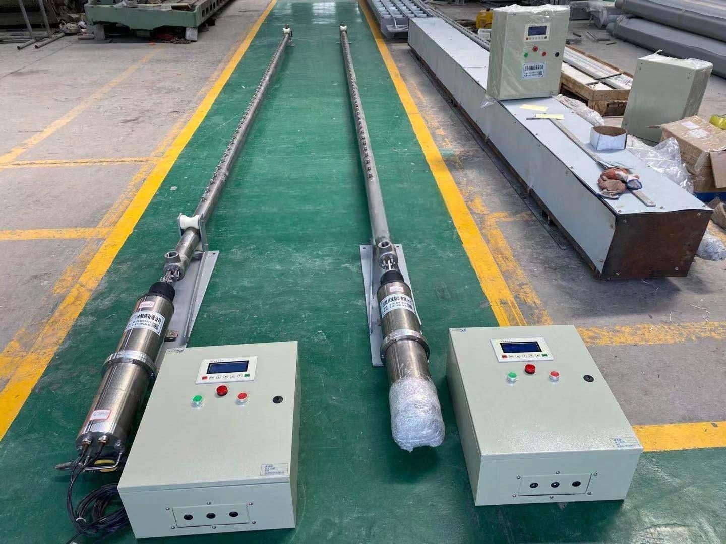 Dao động ống vòi hoa sen của máy giấy để làm sạch vải đồng đều